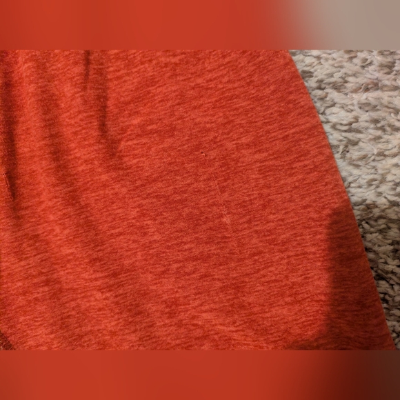 Beyond Yoga Bestselling Leggings In Scarlett Sienna Midi Length - Picture 8 of 12